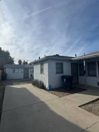 Main picture of 665-671 17th St