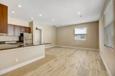 Main picture of 6044 Curie Pl