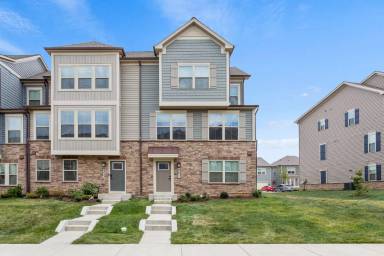 Main picture of 8621 Satinwood Dr