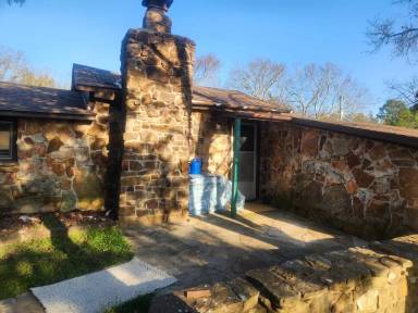 Main picture of 240 Dexter Ln