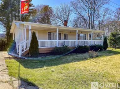 Main picture of 1600 Riverbend Rd