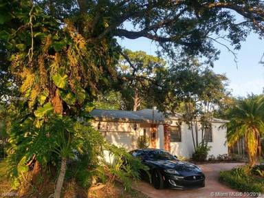 Main picture of 6631 SW 63rd Ct