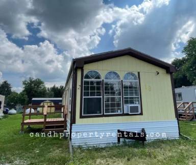 Main picture of 2261 4th St W