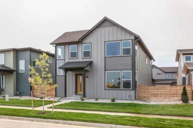 Main picture of 2733 Conquest St