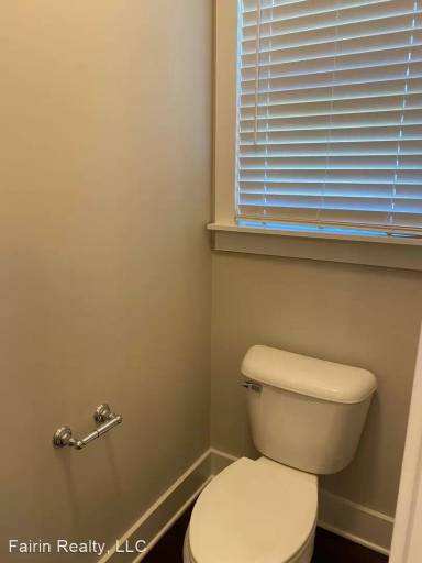 Main picture of 1481 Woodridge Pl