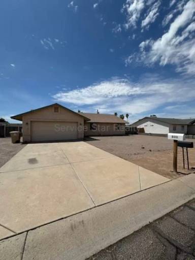 Main picture of 531 E Mesquite Ave