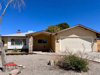 Main picture of 224 Larkspur St