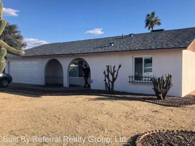 Main picture of 3401 E Paradise Dr