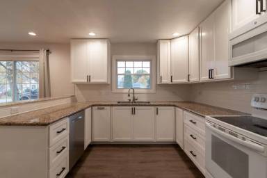 Main picture of 1418 N Woodruff Rd