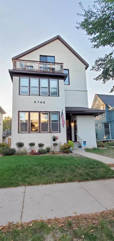 Main picture of 2748 DuPont Ave S