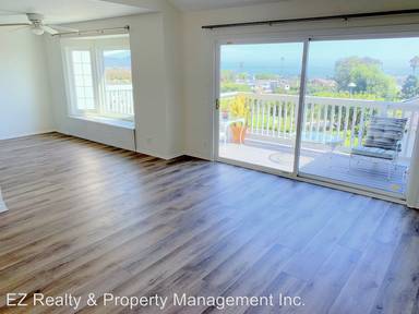 Main picture of 33664 Discovery Dr
