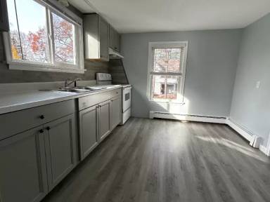 Main picture of 16 Laurel St