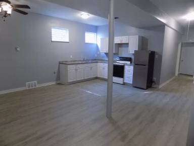 Main picture of 140 Bausman St