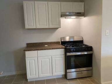 Main picture of 33 Shelton Ave