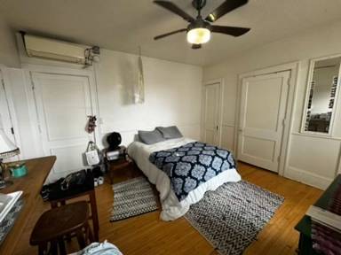 Main picture of 1426 W 31st St