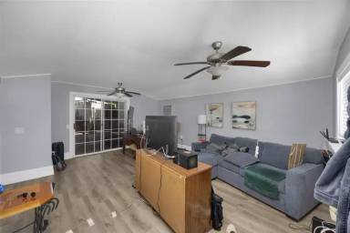 Main picture of 331 N Olive St