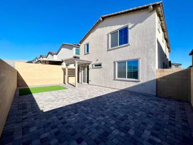 Main picture of 10937 Oregano Ave