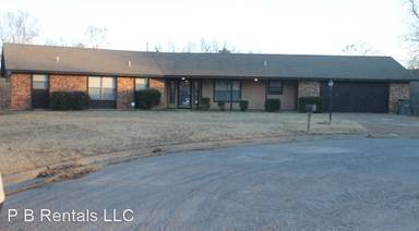 Main picture of 2518 NE Turtle Creek Dr