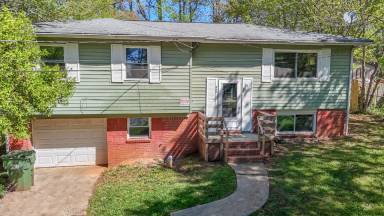 Main picture of 568 Ashworth Dr