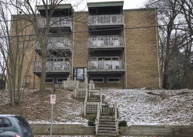 Main picture of 723 W Madison St