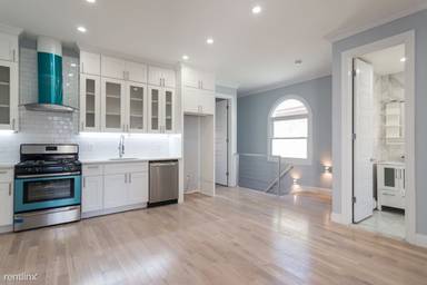Main picture of 246 Cleveland St