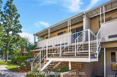 Main picture of 245 E Palmdale Ave