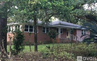 Main picture of 1501 Sunset Ln