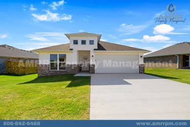 Main picture of 321 Keaton St