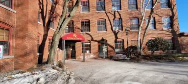 Main picture of 335 Cypress St