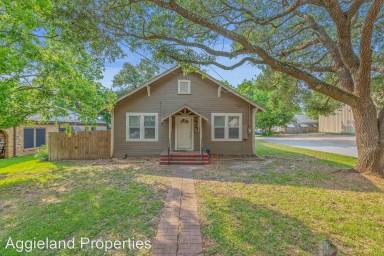 Main picture of 315 S Haswell Dr