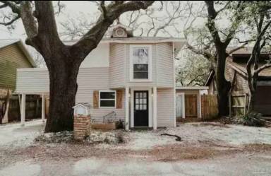 Main picture of 7 Odess Ln