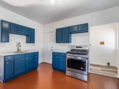 Main picture of 937 Thomas Ave