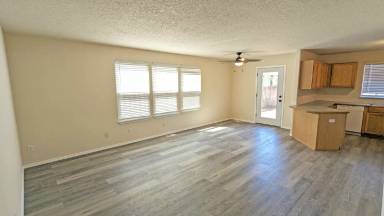 Main picture of 1480 NE Sunrise Ln