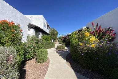 Main picture of 2401 N 70th St