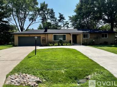 Main picture of 2723 Avonhurst Dr