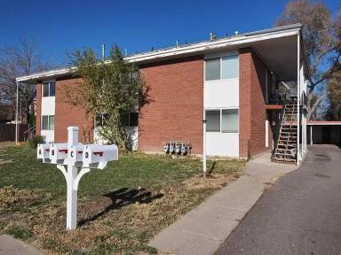Main picture of 3064 W Beaver Cir