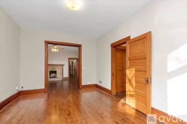 Main picture of 2722 N Monticello Ave