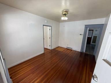 Main picture of 1919 Avenue B