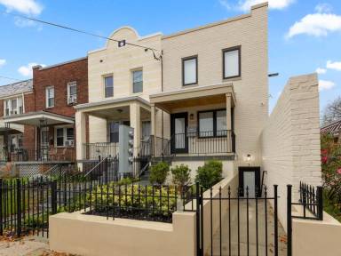 Main picture of 2517 Benning Rd NE