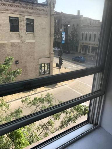 Main picture of 341 Main St