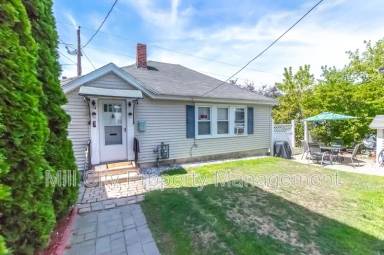 Main picture of 204 Alsace St