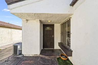Main picture of 1012 S 45th St