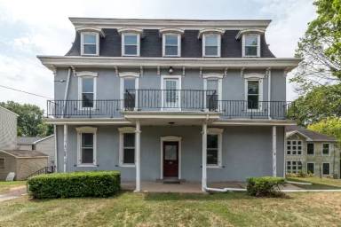 Main picture of 58 N Main St