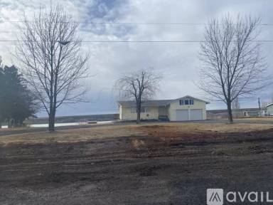 Main picture of 4567 Road 6.5 NE