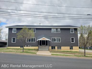 Main picture of 702 S 10th St