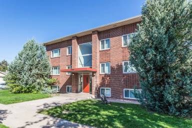 Main picture of 1500 12th Ave