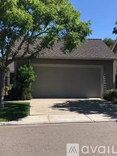Main picture of 574 Silver Lake Dr