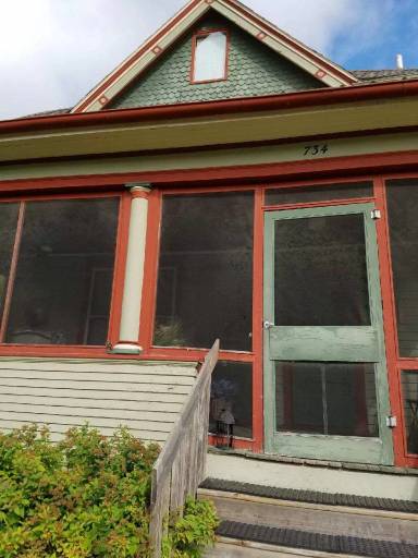 Main picture of 734 West Ave