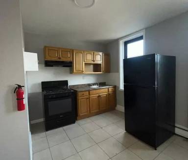 Main picture of 352 New Brunswick Ave