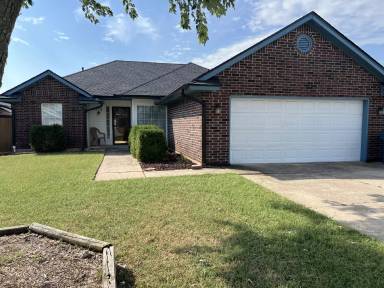 Main picture of 9712 Grissom Dr